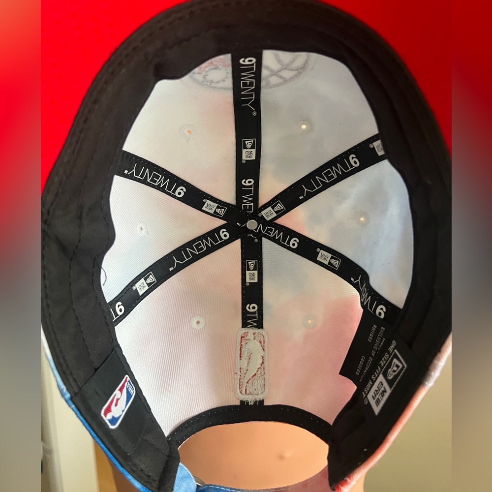 New Era 9Twenty Adjustable Tye-die Philadelphia 76ers Hat - Picture 5 of 5